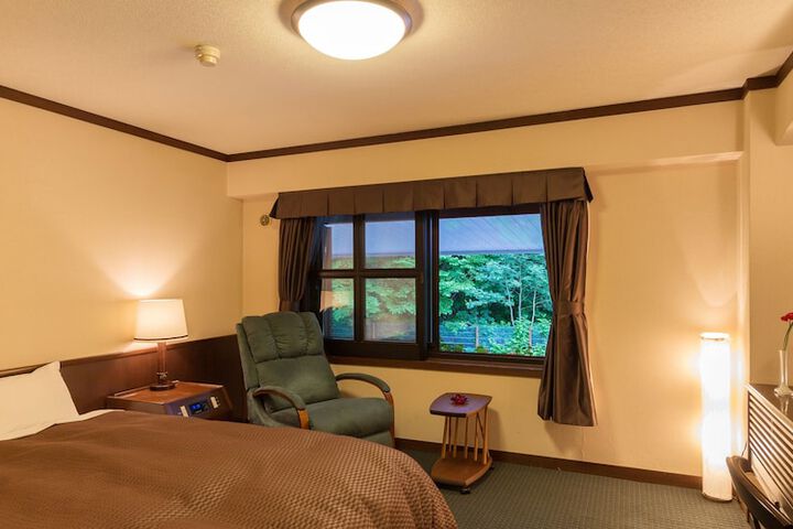 Room 13 of 41