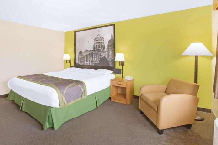 1 King Bed (8 of 15)