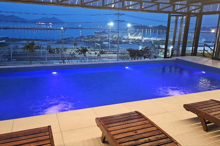 Yeosu C Hotel Resort