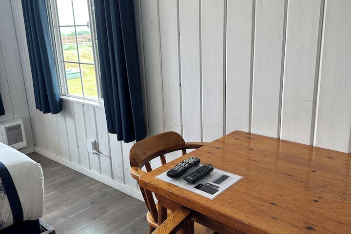 Room 43 of 150