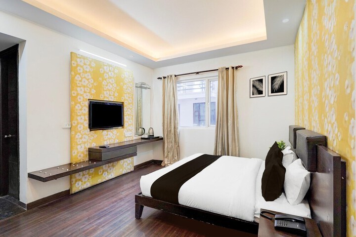 Room 11 of 27