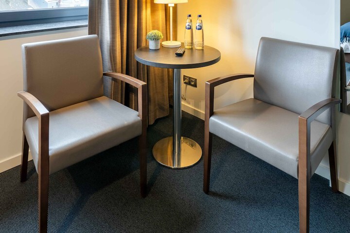 Room 37 of 75