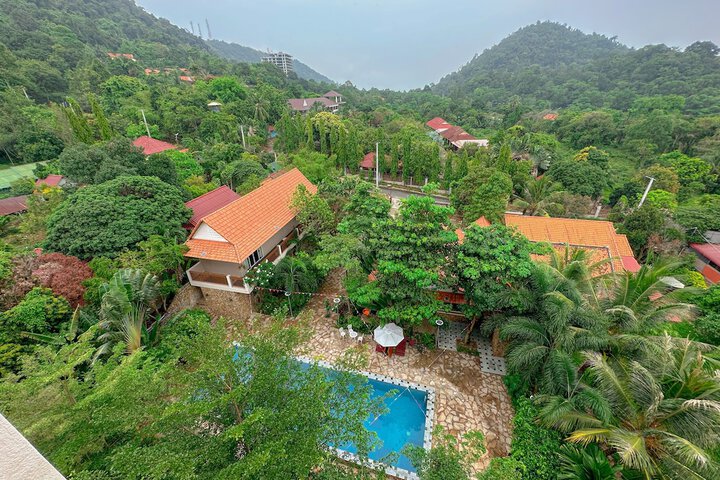 Hotel 56 of 60