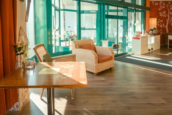 Guest Lobby