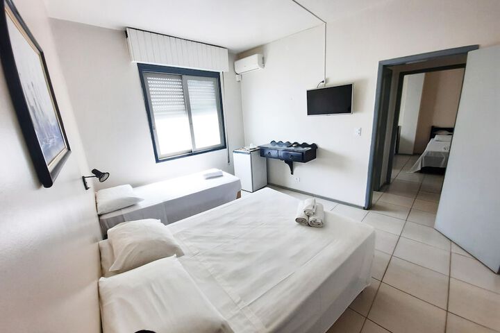 Room 21 of 40