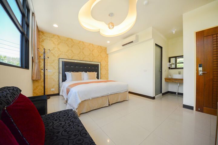 Room 7 of 47