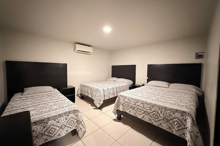 Room 16 of 30
