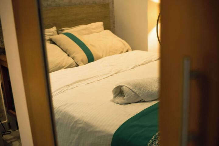 Room 10 of 36