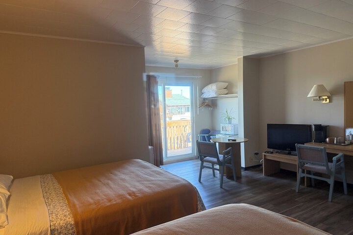 Room 10 of 30