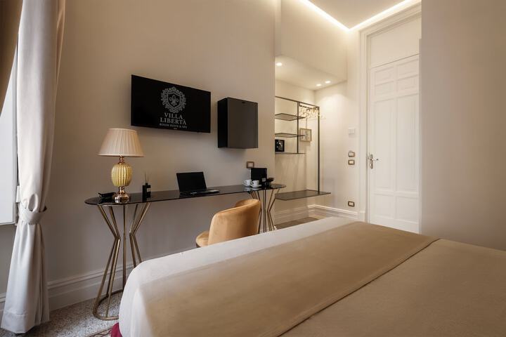 Room 70 of 178