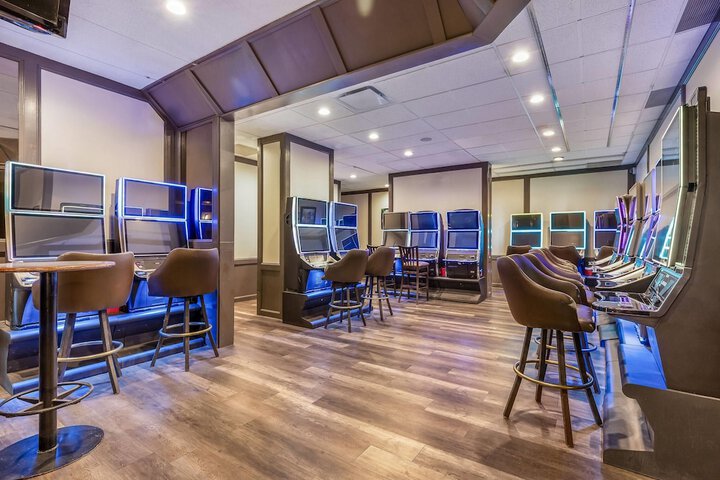 Entertainment 52 of 66