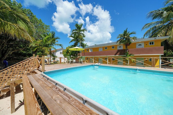 Pool 14 of 25