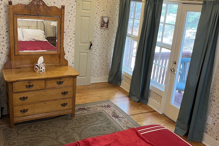 Room 7 of 42