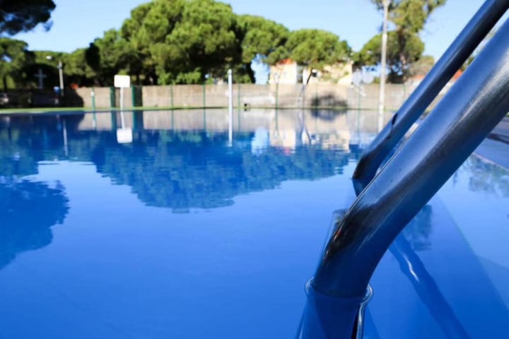 Hotel with Pool