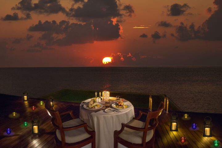 Dining 57 of 88