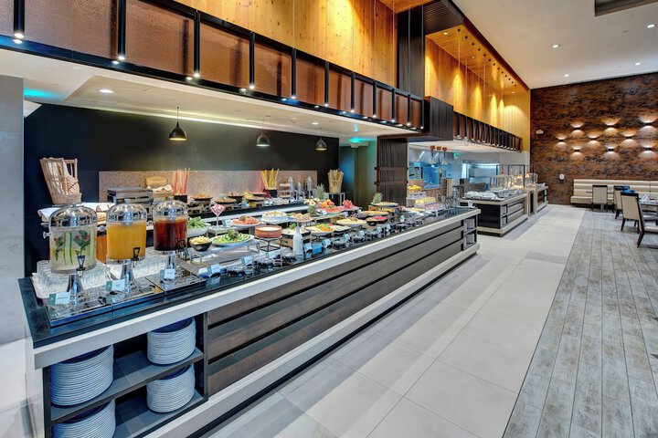 Dining 103 of 116