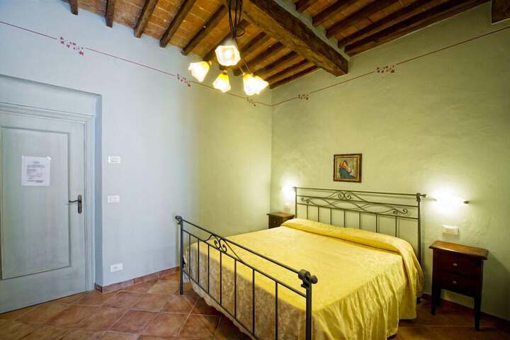 Room 13 of 35