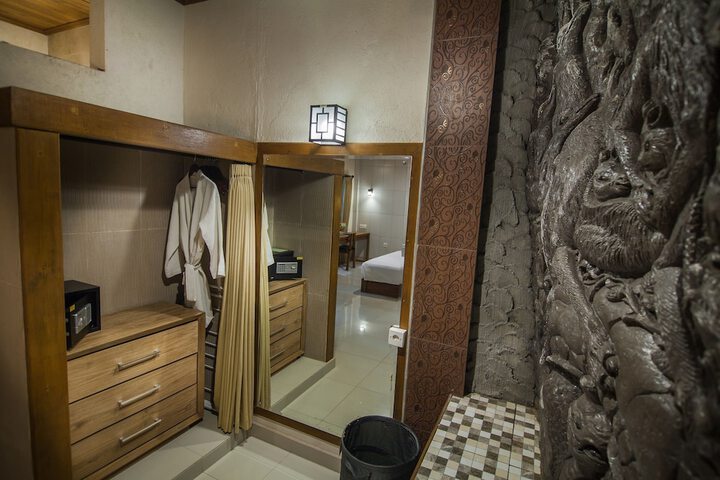 Room 79 of 124