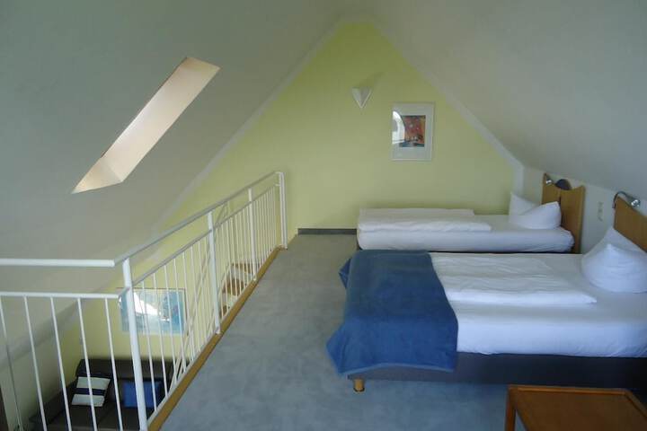 Room 5 of 36