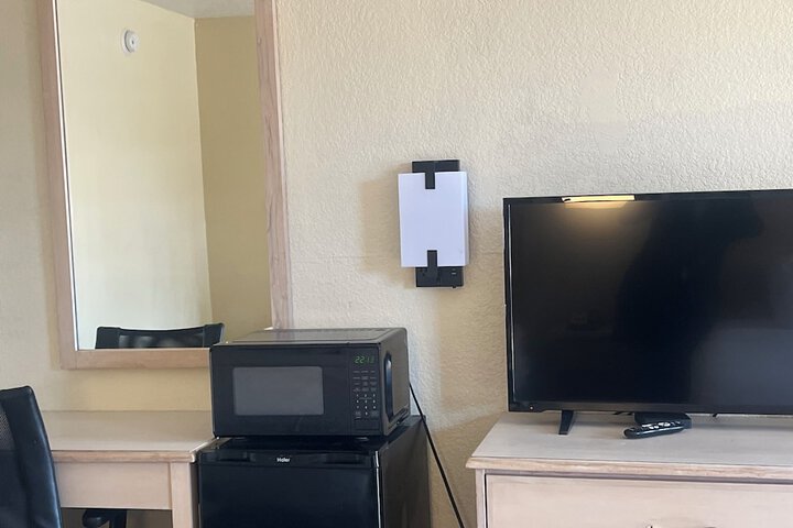 Room 52 of 97