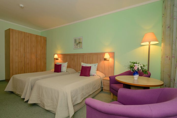 Room 14 of 78