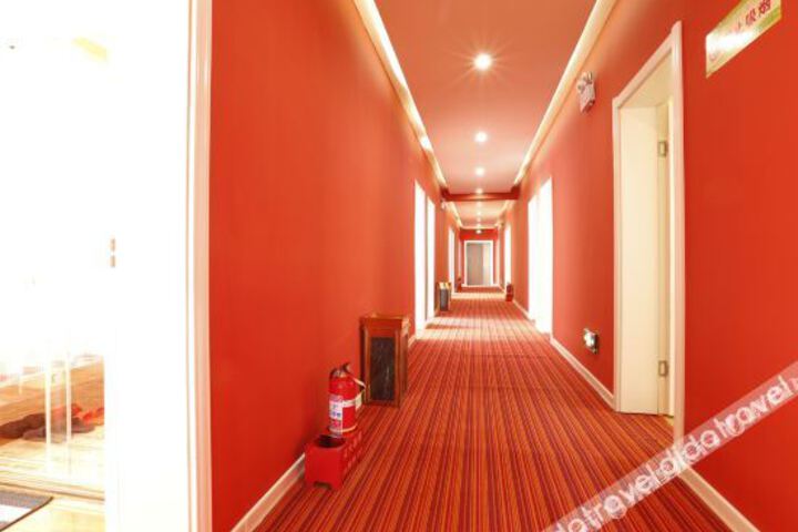 Hotel Interior 3 of 10