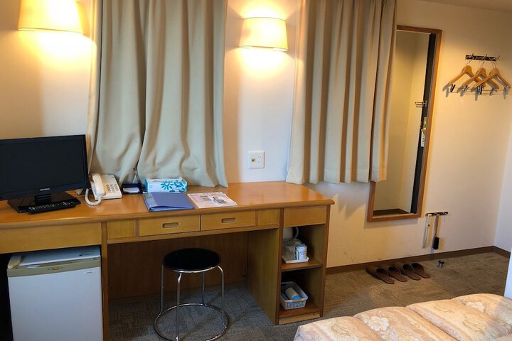 Room 7 of 20