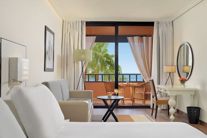 Room 20 of 62
