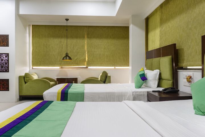 Room 16 of 31