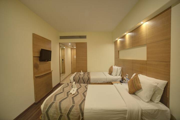 Room 11 of 43