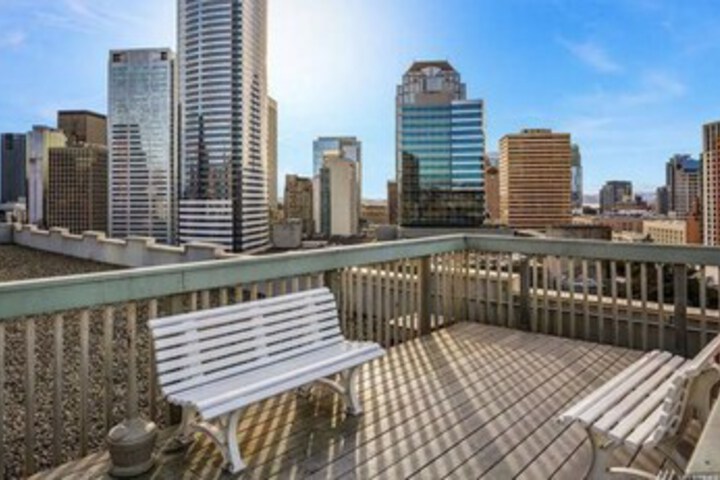 Sundeck 19 of 21