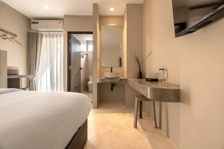 Room 14 of 41