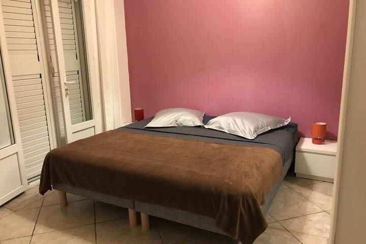 Room 21 of 30