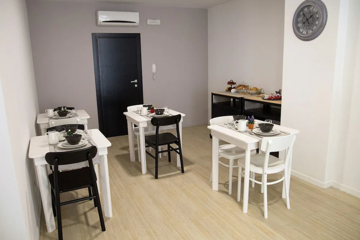 Room 4 of 21