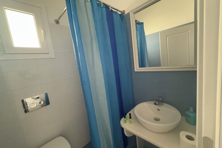Room 60 of 74