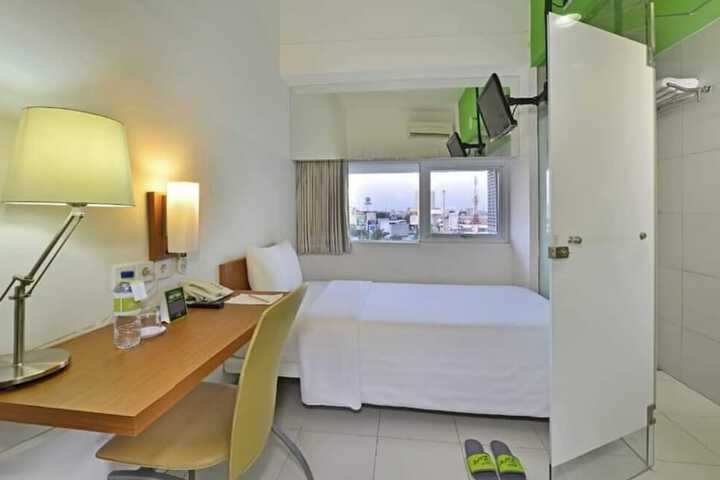 Room 16 of 51