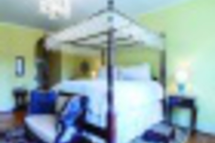 Room 255 of 384
