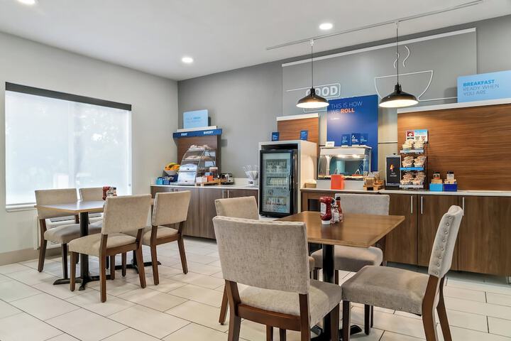 Breakfast/Coffee Service 50 of 60