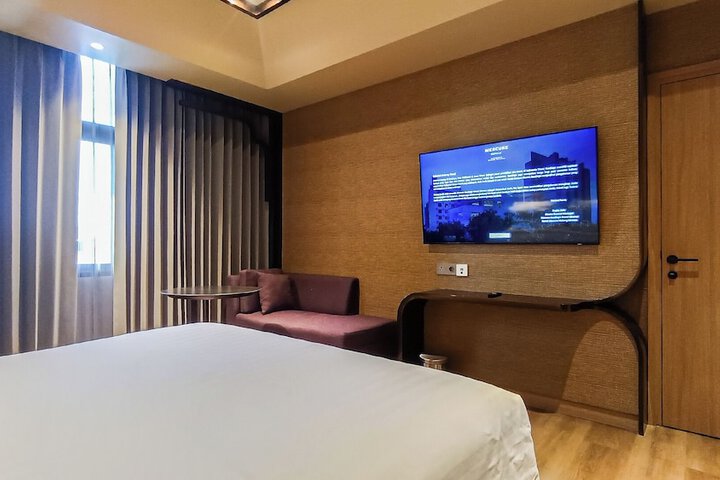 Room 11 of 119