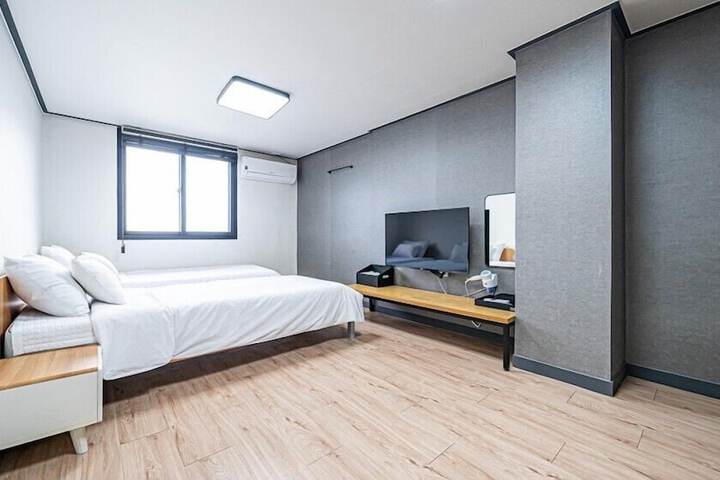 Room 20 of 65