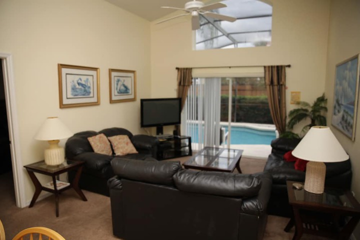 Room 16 of 25