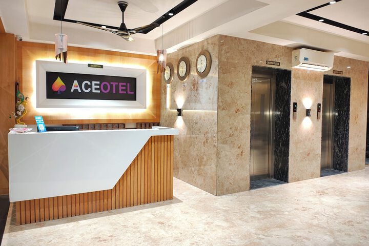 Hotel Interior 10 of 49