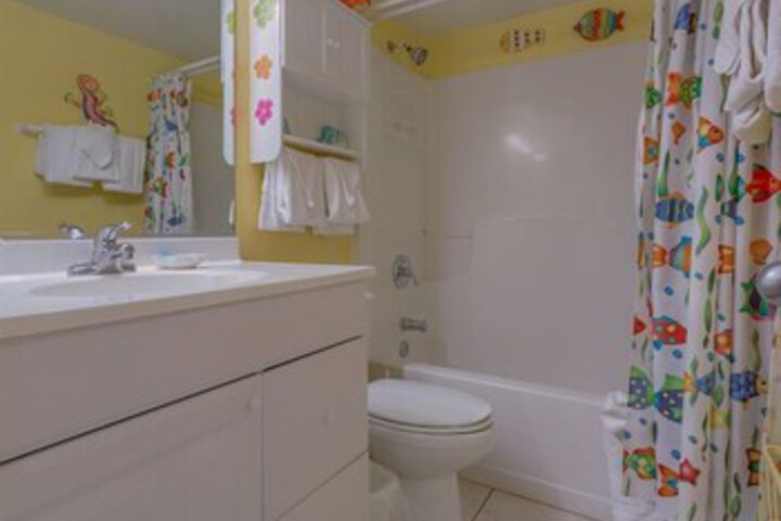 Room 29 of 151