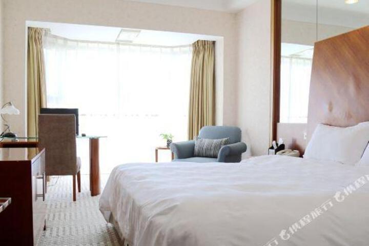 Jingbin Hotel