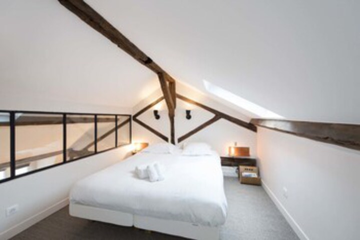 Room 15 of 17