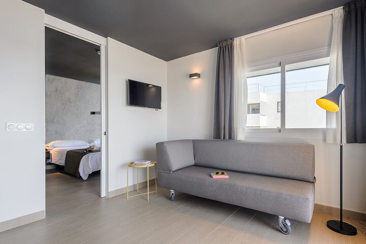 Room 17 of 47