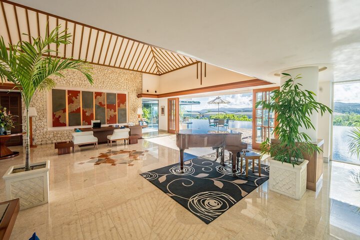 Lobby Photos