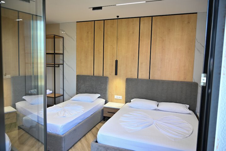 Room 20 of 34