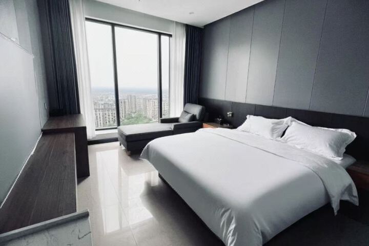 Luole Xiado Hotel (Yanyuan Peoples Hospital)