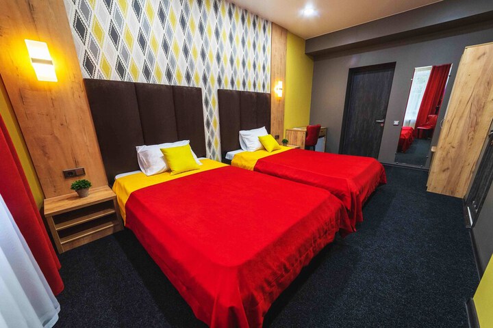 Room 12 of 65